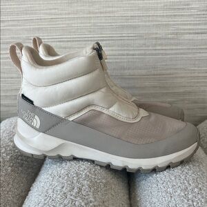 The North Face Cream and Gray Insulated Boots